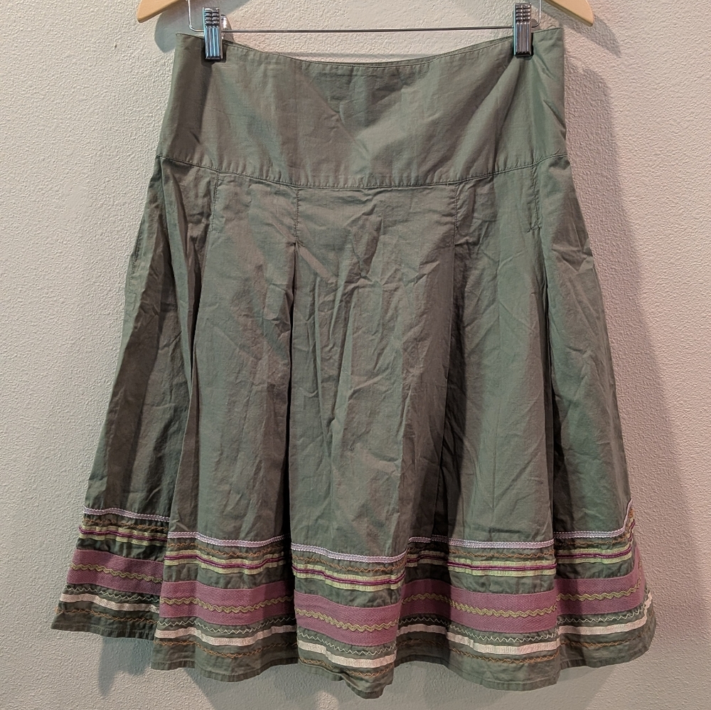 Merona A-Line Skirt in Green with Pink Trim